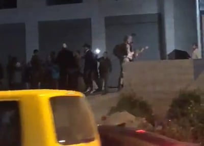 חיילים תועדו רוקדים בחווארה עם חסידים; עימותים התפתחו