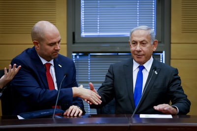 "איך אמור מנווט הספינה, לא לעסוק בנושא המרכזי?"