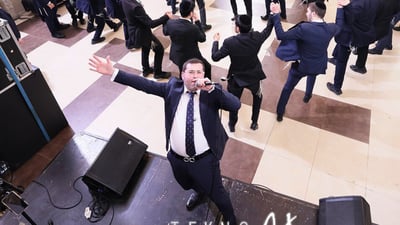 שלום ברנהולץ בגרסה ווקאלית לשירו: "אבל באמת"