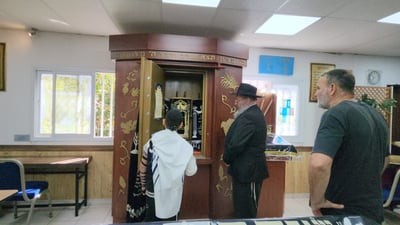 רק מעטים ידעו את מה עומד מאחורי בר המצווה הבלתי רגילה