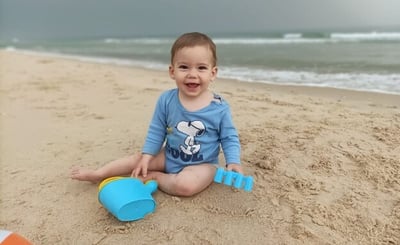 התינוק הובא למנוחות ללא הוריו - המאושפזים בבית החולים