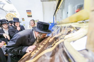 מתפללים במירון, השנה | אילוסטרציה