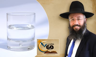 נטל מים אחרונים מבקבוק, האם יכול לשתות מה שנשאר? • צפו