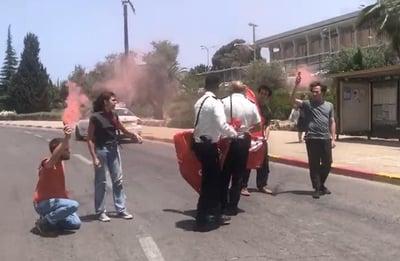 7 מפגינים עוכבו: חסמו את הכניסה לכנסת והשליכו רימוני עשן