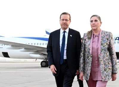 תחת אבטחה כבדה: הנשיא הרצוג המריא לביקור באזרבייג׳ן