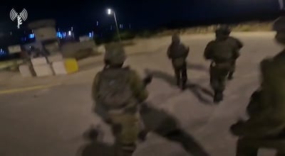 עשרה מבוקשים נעצרו הלילה, מטען נפץ נזרק לעבר החיילים