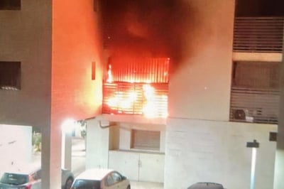 שלושה לכודים חולצו משריפת דירה בבאר יעקב 