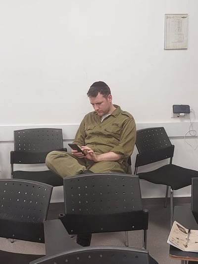 שיינפלד עם מדי צה"ל