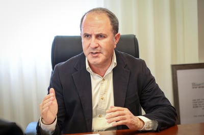 ראש העיר, יחיאל לסרי