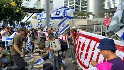 הפגנות ברחבי הארץ, חסימה בכניסה לקריה והבורסה בת"א