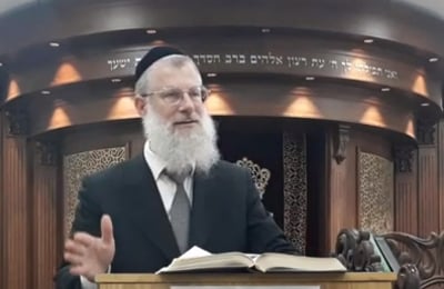 מדוע לאדם דתי קוראים - "אדם שומר תורה ומצוות"? • צפו