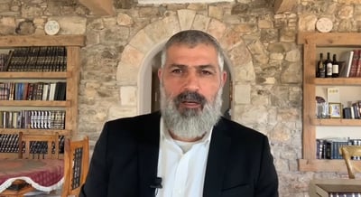 צבי יחזקאלי בפינה על פרשת כי תבוא • צפו