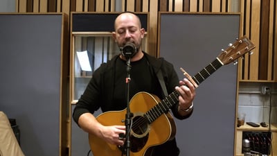 אריה קונסטלר בסינגל חדש: "באור"