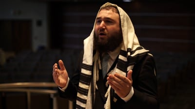 חיים פרוינד בתפילה לשלום חיילי צה"ל
