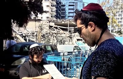 התעוררות בעיר העברית הראשונה