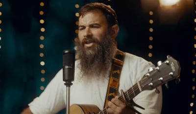 איציק סנדרוי בסינגל חדש למלחמה: "אחי יונתן"