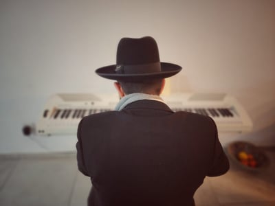 נתנאל אבקסיס בסינגל חדש: "דרך מלך"