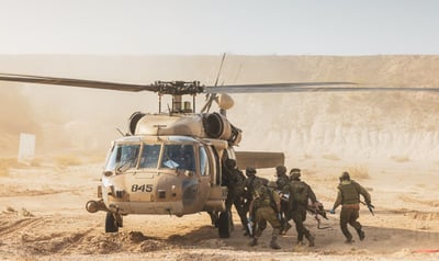 "אנחנו מוכנים לכניסה": כך נראה חילוץ תחת אש | צפו בתיעוד