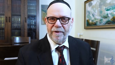 אריה ברונר שר ומדבר על פרשת וישב-חנוכה