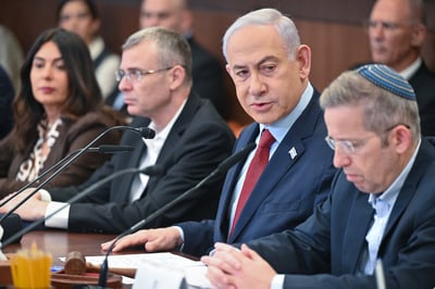 נתניהו בישיבת ממשלה | ארכיון