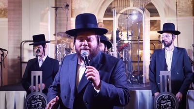 לוי פאלקוביץ 'שירה' ותזמורת זאלץ במחרוזת מלהיבה במיוחד