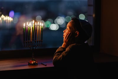 לכל ילד יש אור ייחודי בתוכו, שמחכה להאיר את העולם.