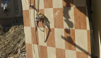 תיעוד ממצלמת המחבל: מתקרב לעבר כוחות צה"ל - ומחוסל