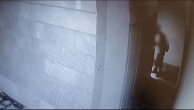 תושב חולון התפרץ לדירה בת"א - ונעצר על חם | תיעוד