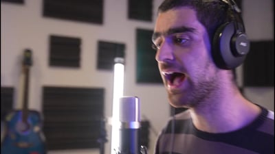 ינון בן שלוש בסינגל ראפ תוסס: "עם הנצח"
