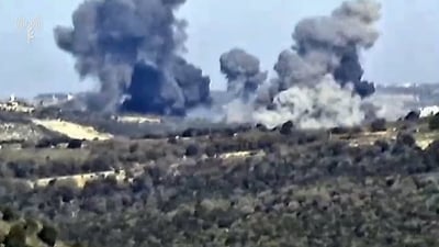מטוסי קרב בגל תקיפות של יעדי חיזבאללה בלבנון | צפו