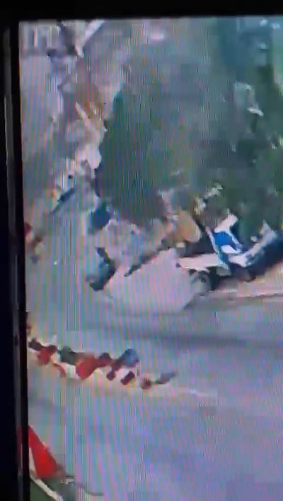 תיעוד מהזירה: פצצה נופלת על הרכב של פעילי חיזבאללה