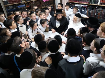 מיוחד: הגרב"ד פוברסקי שאל את התלמידים; "מי שלומד הוא כבר תלמיד חכם?"