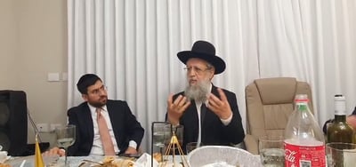 הגאון רבי דוד יוסף בחנוכת הבית לידידו רבי יהודה חזן