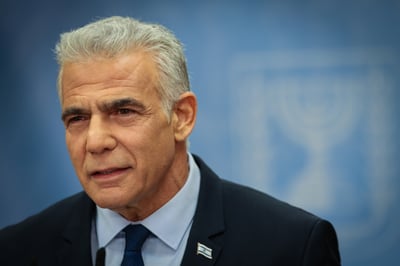 יאיר לפיד נגד המחנה הממלכתי: "ניסיונות להתחנף לחרדים"