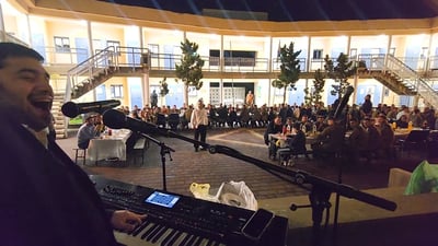 שימי יונייב והחברים במחרוזת "אמונה וניצחון 2"