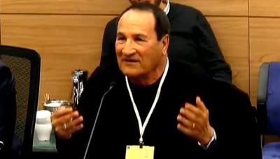 כשהרב גרוסמן שר "עם ישראל חי" עם 18 אלף אוהדים | צפו