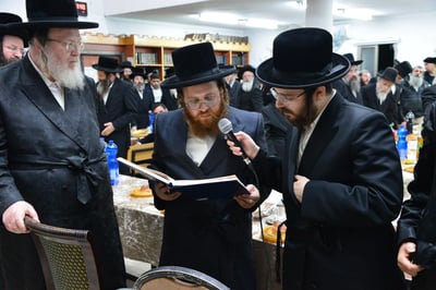החסידים ציינו 11 שנים לפטירתו של האדמו"ר מנאשכיז