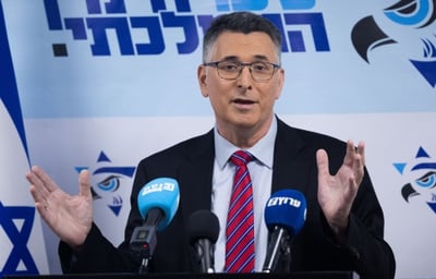 יצטרף לממשלה? גדעון סער