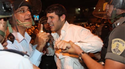 עצור מהפגנות השבוע הקודם.