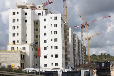 כתב אישום: סחטו באיומים קבלנים - והלבינו הון בסכום גבוה