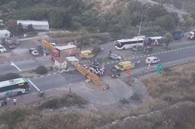 זירת התאונה בכניסה לעיר