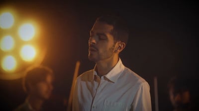אברהם דוד מפתיע באלבום חדש: "מלב אל לב"