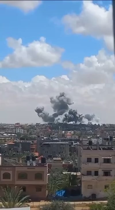בורחים מההפגזות: התיעודים מרפיח שמלחיצים את העולם