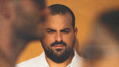 עקיבא בסינגל חדש: "ללמוד לעוף"