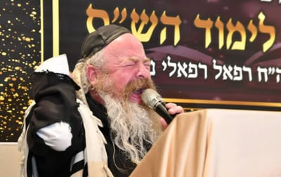 "כל ההבטחות לשמירת הצביון אינן שוות כלום"; המקובל שחיבר תפילה, תוקף בחריפות