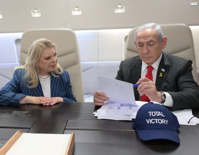 עם נועה ארגמני ואב הלוחם האמיץ: נתניהו המריא במטוס "כנף ציון" החדש לוושינגטון
