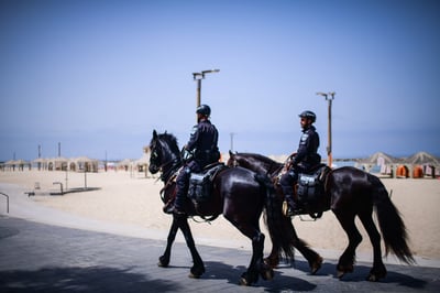 פרשים מסיירים בתל אביב