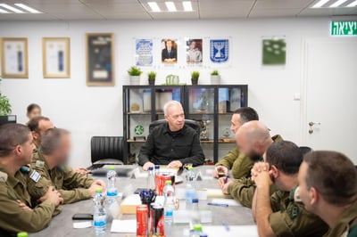 שר הביטחון גלנט והרמטכ"ל