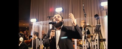 לוי יצחק כהן בביצוע מרגש לקרליבך: "וטהר לבנו"