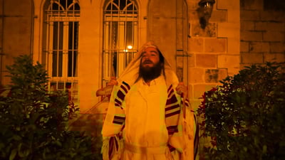 אברימי לונגר בביצוע וקליפ מרגש: "באור פניך"